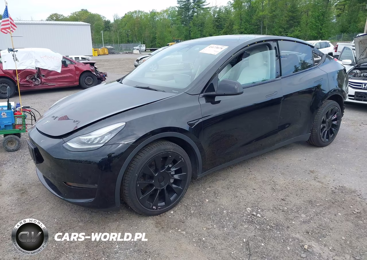 2022 Tesla Model Y Long Range Dual Motor All-Wheel Drive VIN:7SAYGDEE2NF318403 - 2