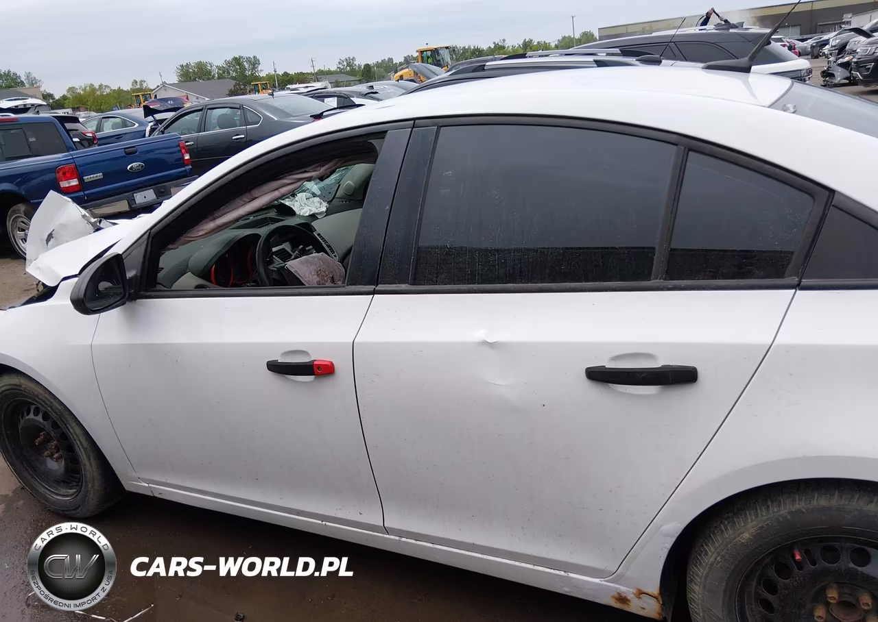 2013 Chevrolet Cruze Ls Auto VIN:1G1PA5SG2D7323796 - 15