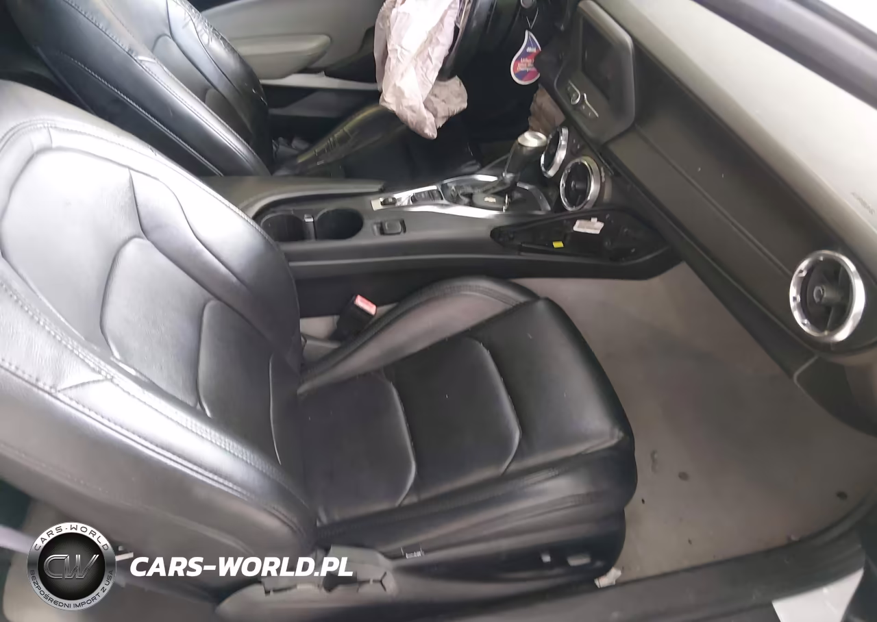 2020 Chevrolet Camaro Rwd 1Lt VIN:1G1FB3DX5L0117938 - 5