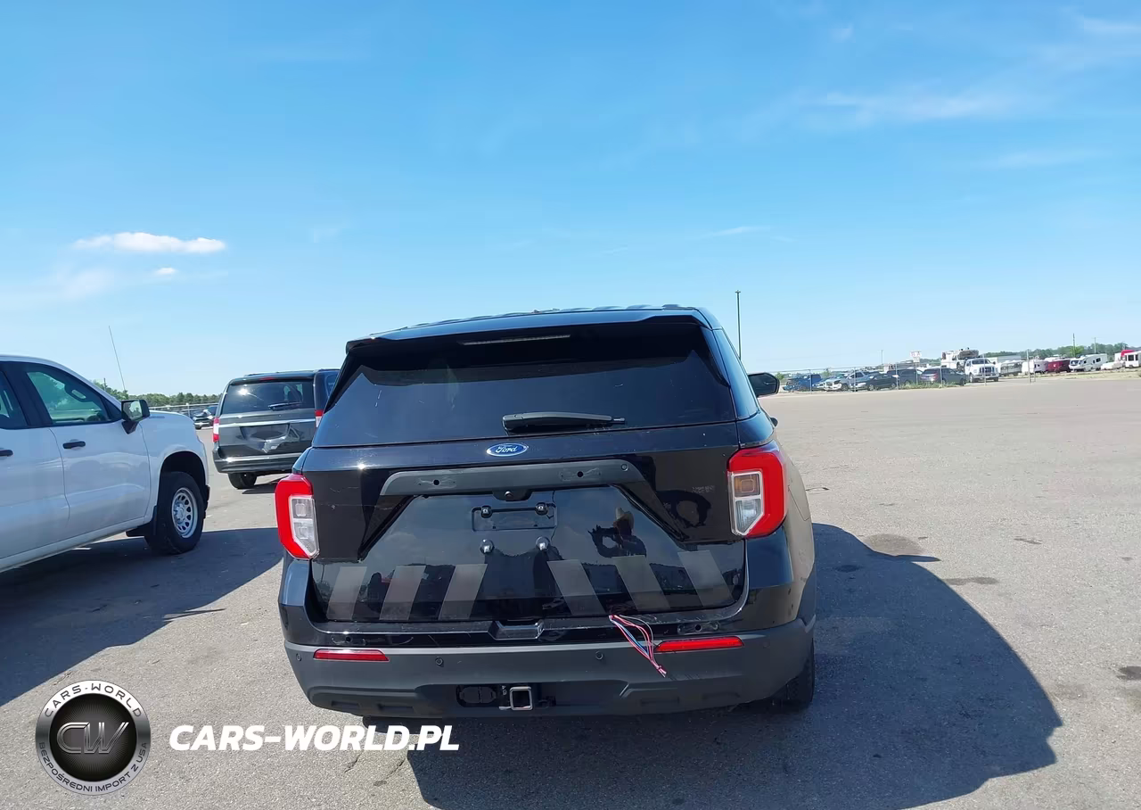 2023 Ford Police Interceptor Utility VIN:1FM5K8ABXPGC00170 - 17