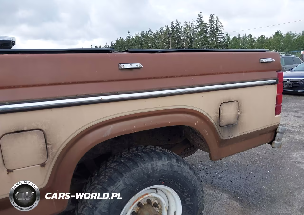 1985 Ford F250 VIN:2FTHF26H9FCB18544 - 13