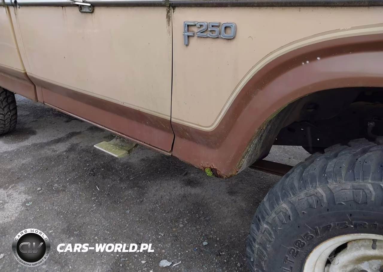1985 Ford F250 VIN:2FTHF26H9FCB18544 - 16