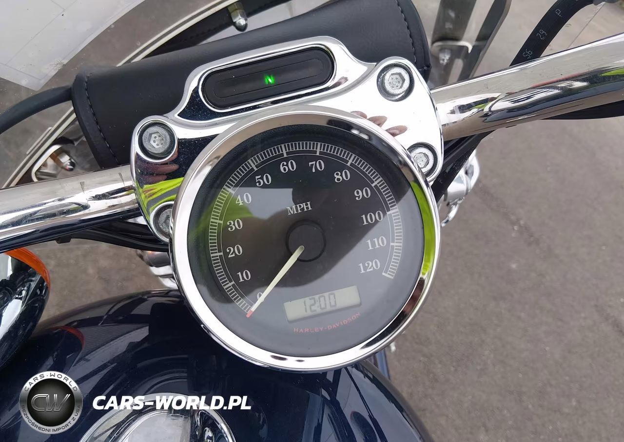 2012 Harley-Davidson Xl1200 C VIN:1HD1CT317CC426268 - 7
