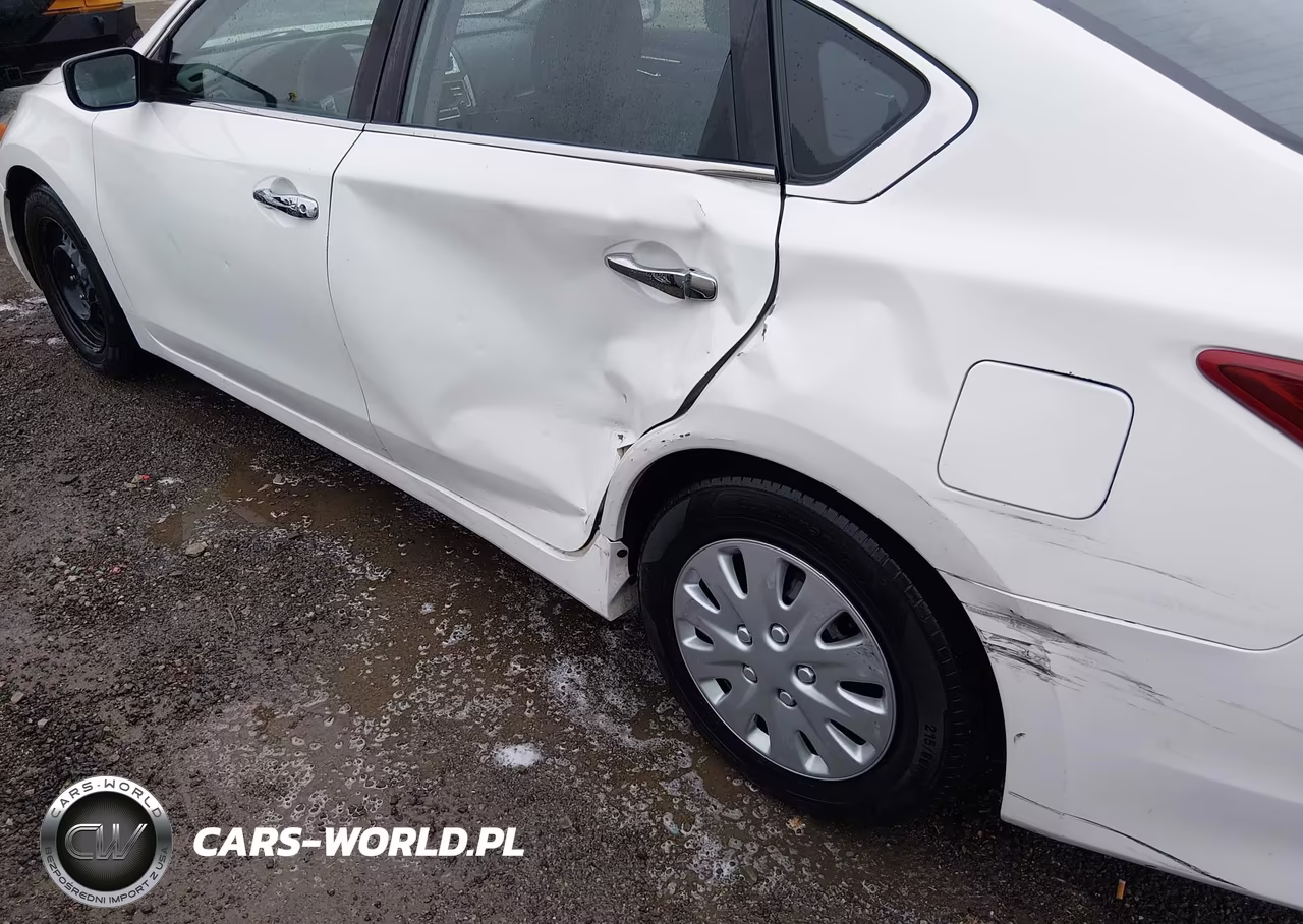 2018 Nissan Altima 2.5 S VIN:1N4AL3AP8JC165678 - 6
