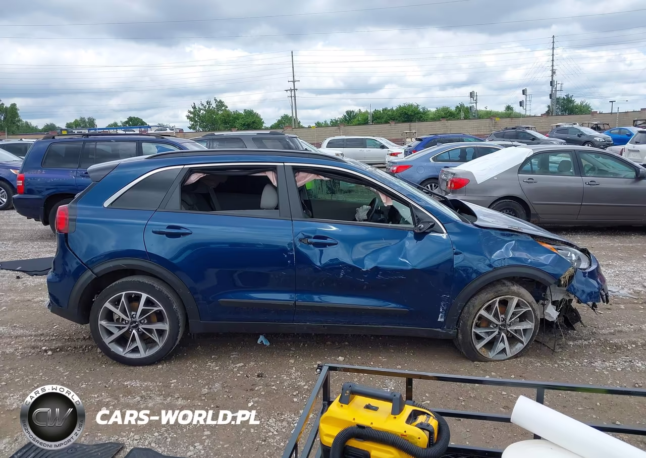 2022 Kia Niro Touring Se VIN:KNDCC3LC3N5545129 - 14