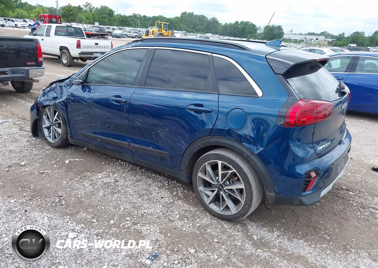 2022 Kia Niro Touring Se VIN:KNDCC3LC3N5545129 - 3
