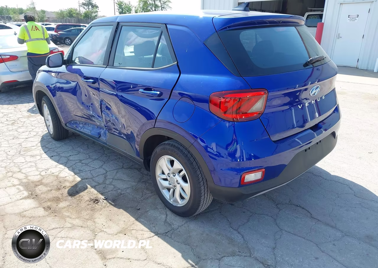 2021 Hyundai Venue Se VIN:KMHRB8A34MU076064 - 3