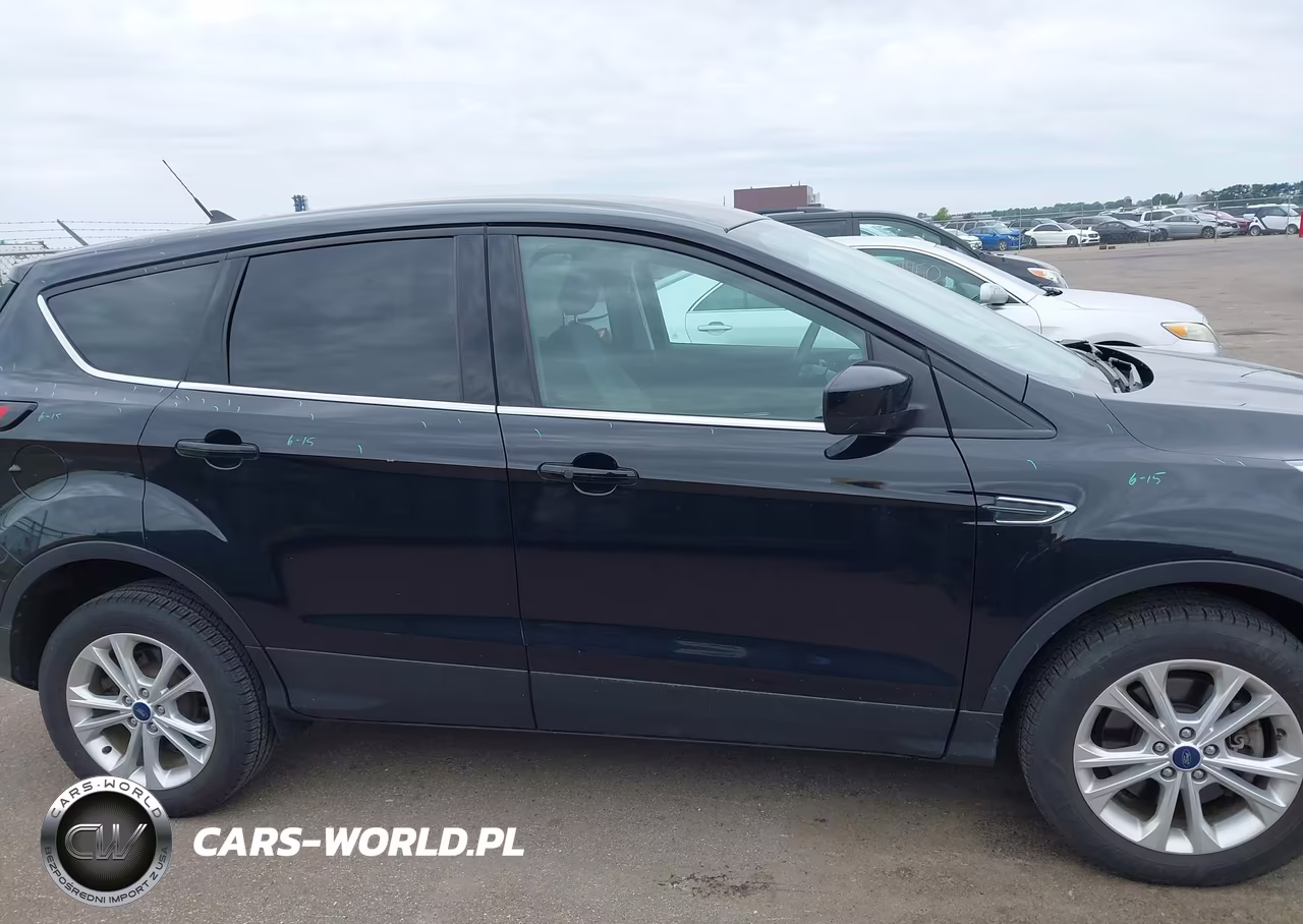 2019 Ford Escape Se VIN:1FMCU9GD0KUC54152 - 13