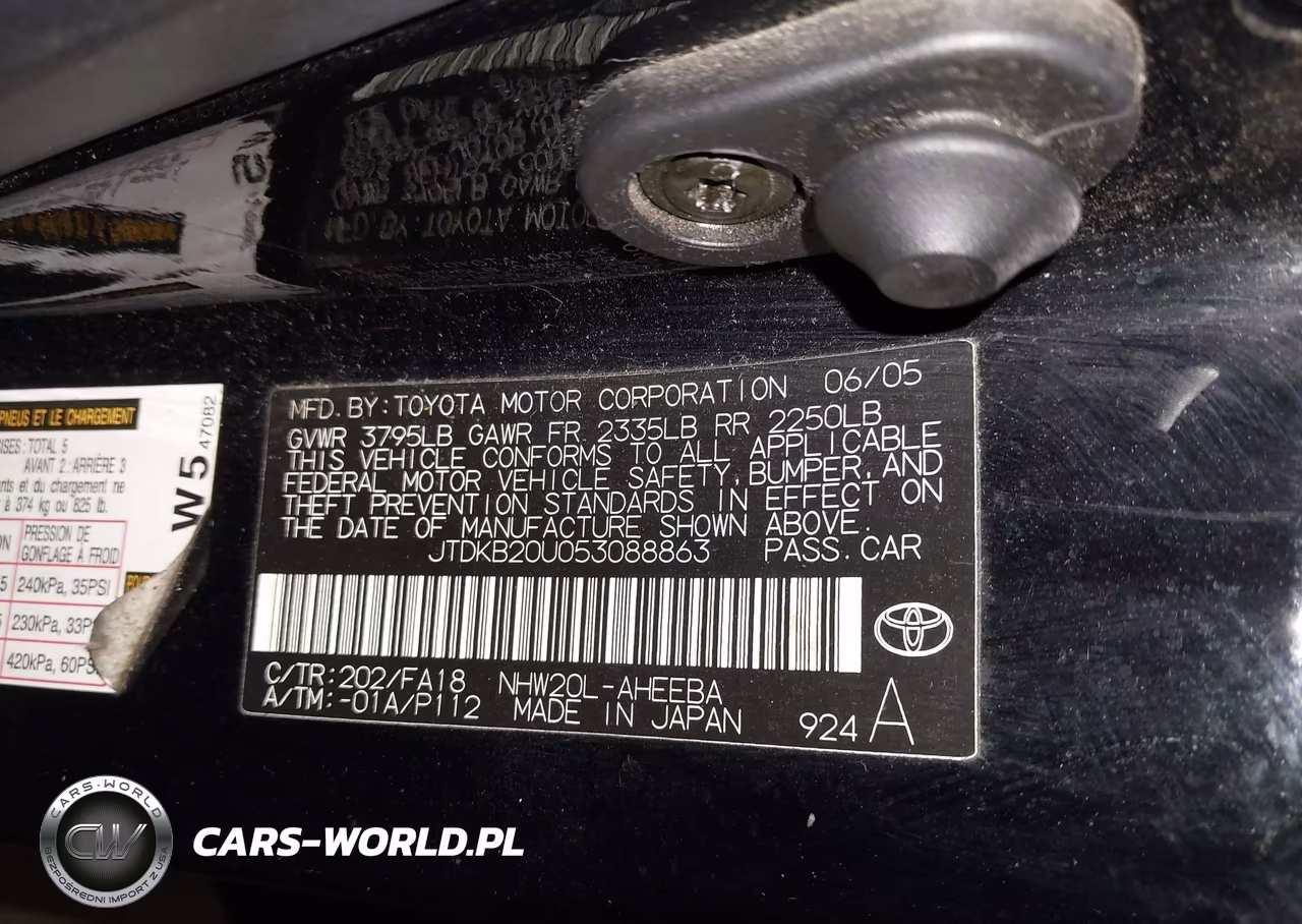 2005 Toyota Prius VIN:JTDKB20U053088863 - 9