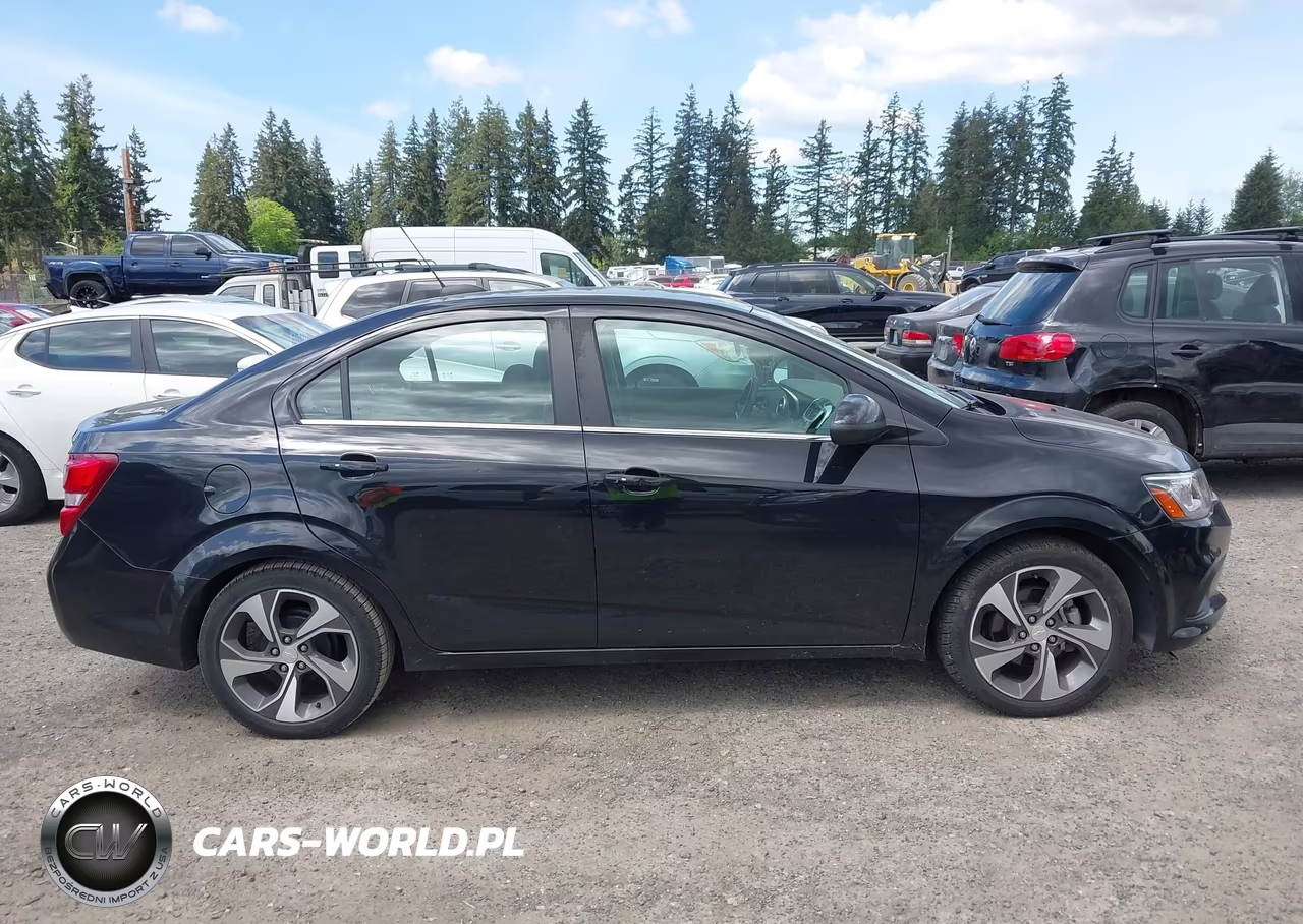2018 Chevrolet Sonic Premier Auto VIN:1G1JF5SB5J4136495 - 13