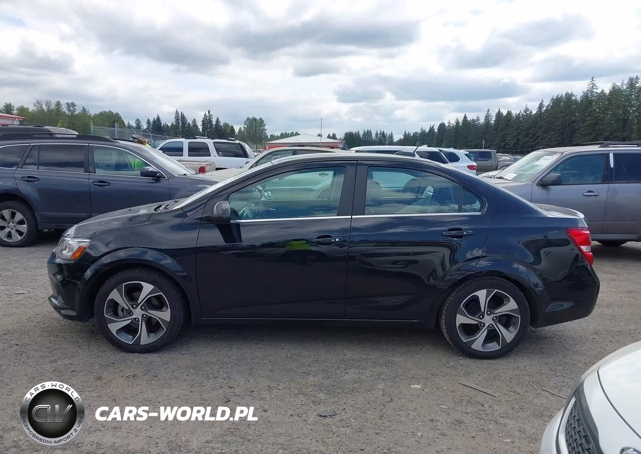 2018 Chevrolet Sonic Premier Auto VIN:1G1JF5SB5J4136495 - 14