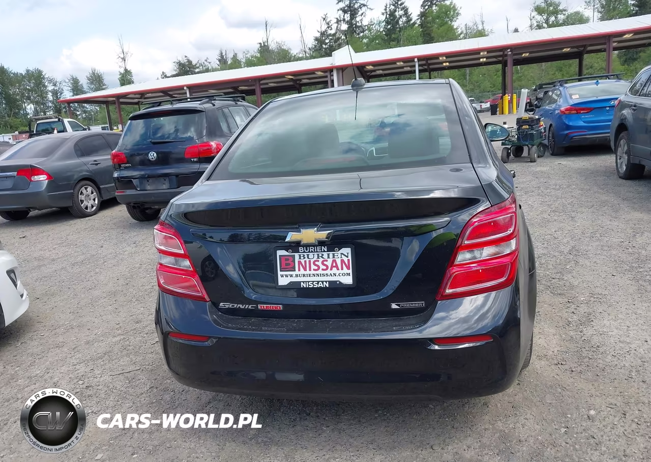 2018 Chevrolet Sonic Premier Auto VIN:1G1JF5SB5J4136495 - 16