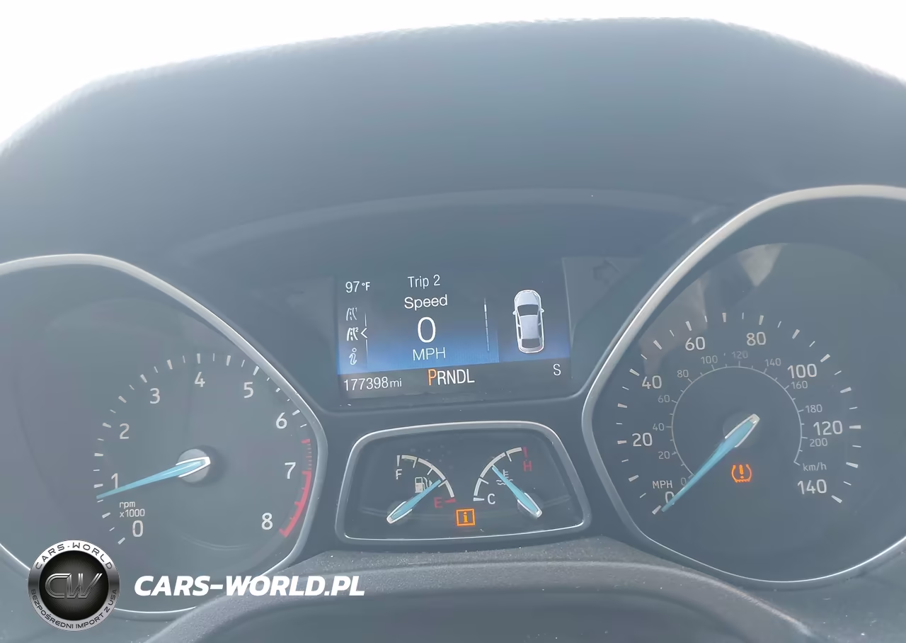 2016 Ford Focus Se VIN:1FADP3F27GL262278 - 7