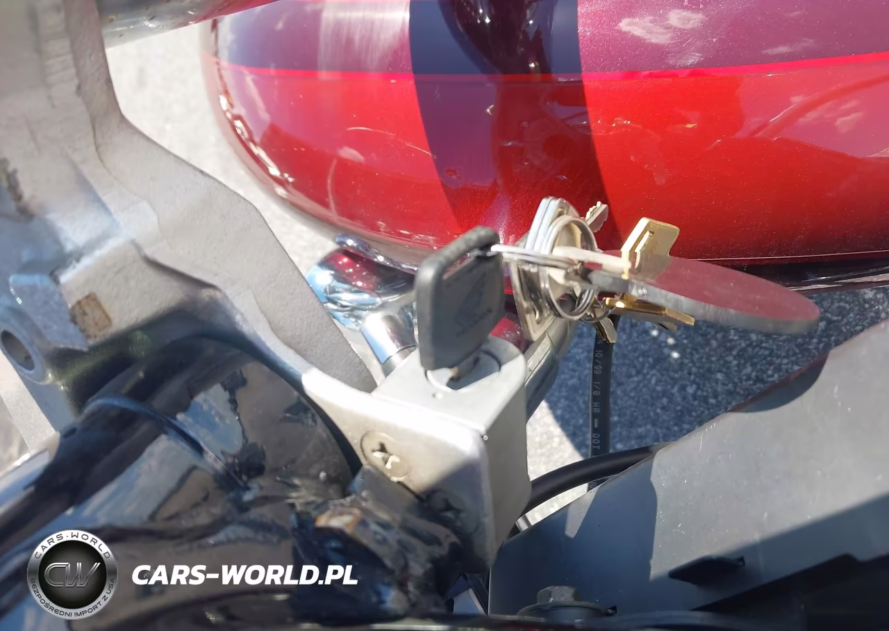 2000 Honda Vt1100 C2 VIN:1HFSC4300YA001311 - 11
