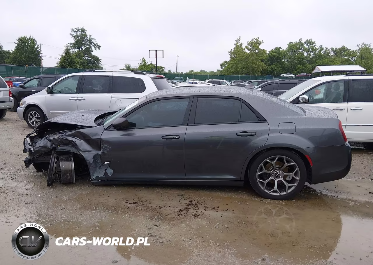 2016 Chrysler 300 300S VIN:2C3CCABGXGH294943 - 15