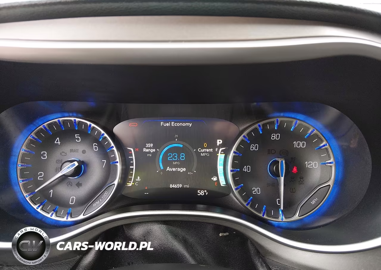 2020 Chrysler Pacifica Touring VIN:2C4RC1FG0LR217714 - 7