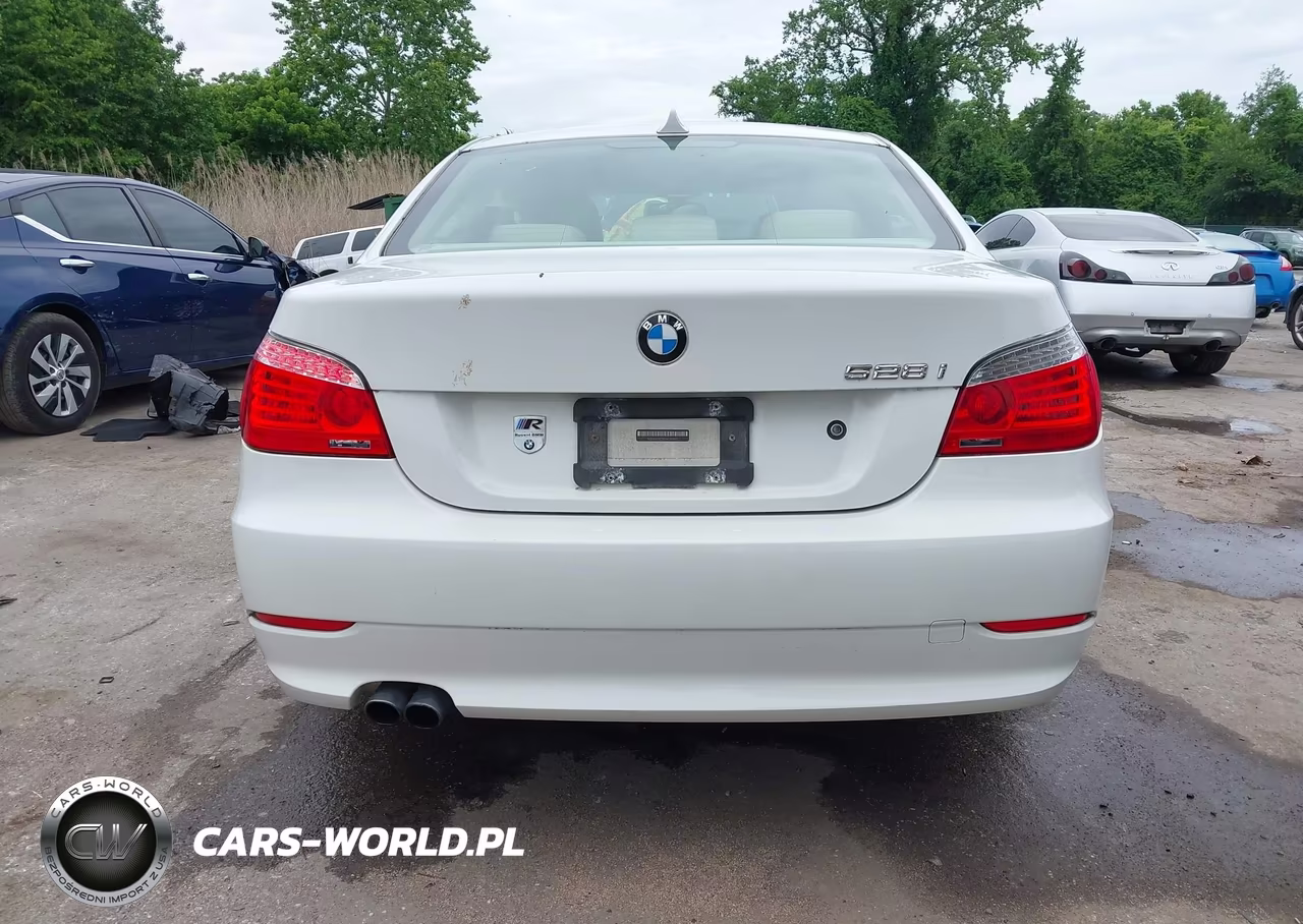 2010 BMW 528I VIN:WBANU5C50AC363961 - 17