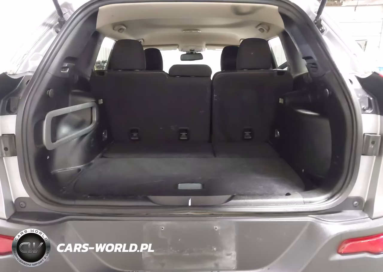 2017 Jeep Cherokee Latitude 4X4 VIN:1C4PJMCB3HW527829 - 18