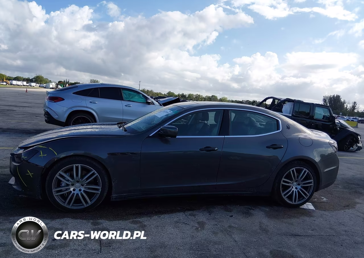 2014 Maserati Ghibli S VIN:ZAM57RTAXE1125207 - 14