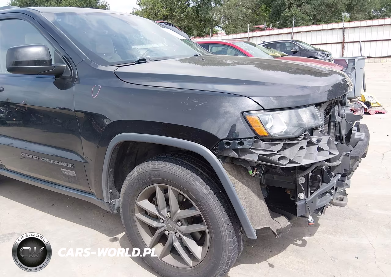 2016 Jeep Grand Cherokee 75Th Anniversary VIN:1C4RJFAG3GC378633 - 19