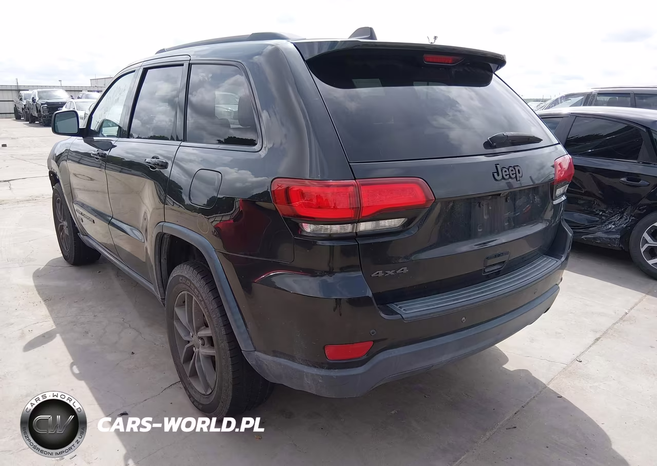 2016 Jeep Grand Cherokee 75Th Anniversary VIN:1C4RJFAG3GC378633 - 3
