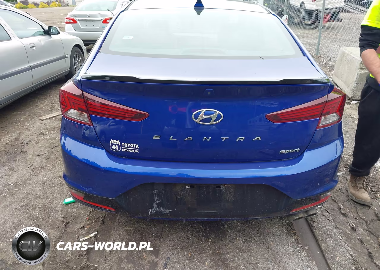 2019 Hyundai Elantra Sport VIN:KMHD04LB4KU886949 - 16
