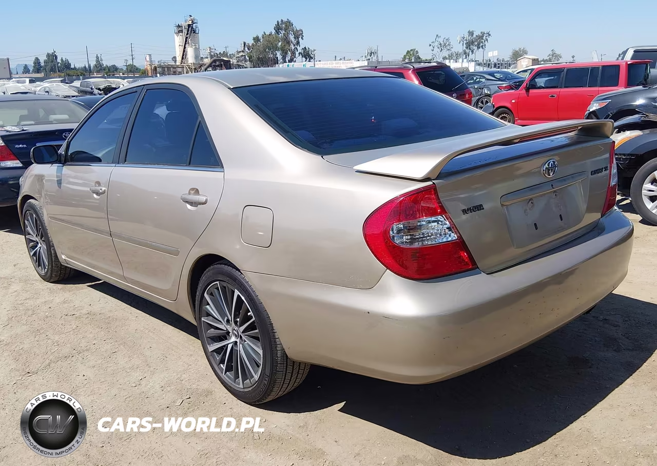 2002 Toyota Camry Se VIN:JTDBE32K020074810 - 3