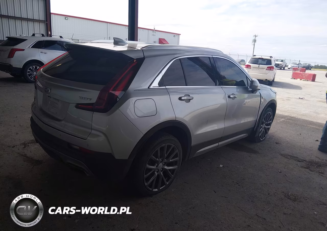 2019 Cadillac Xt4 Premium Luxury VIN:1GYFZDR40KF168633 - 4