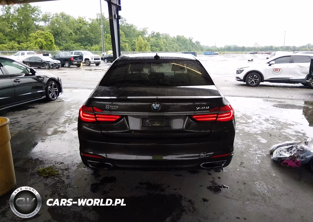2016 BMW 740I VIN:WBA7E2C5XGGD99827 - 16