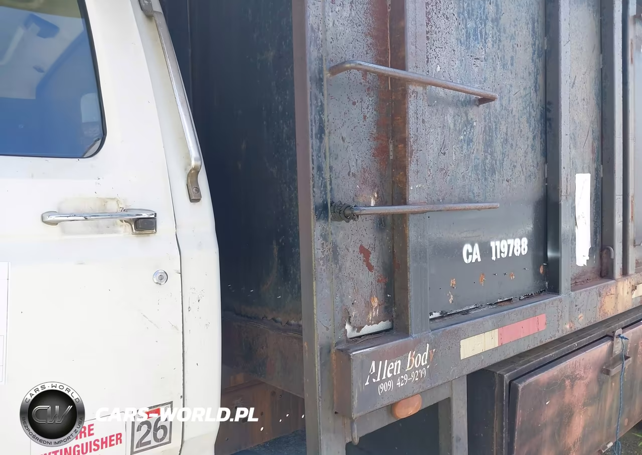 1998 Ford F700 VIN:1FDNF70J4WVA19390 - 18