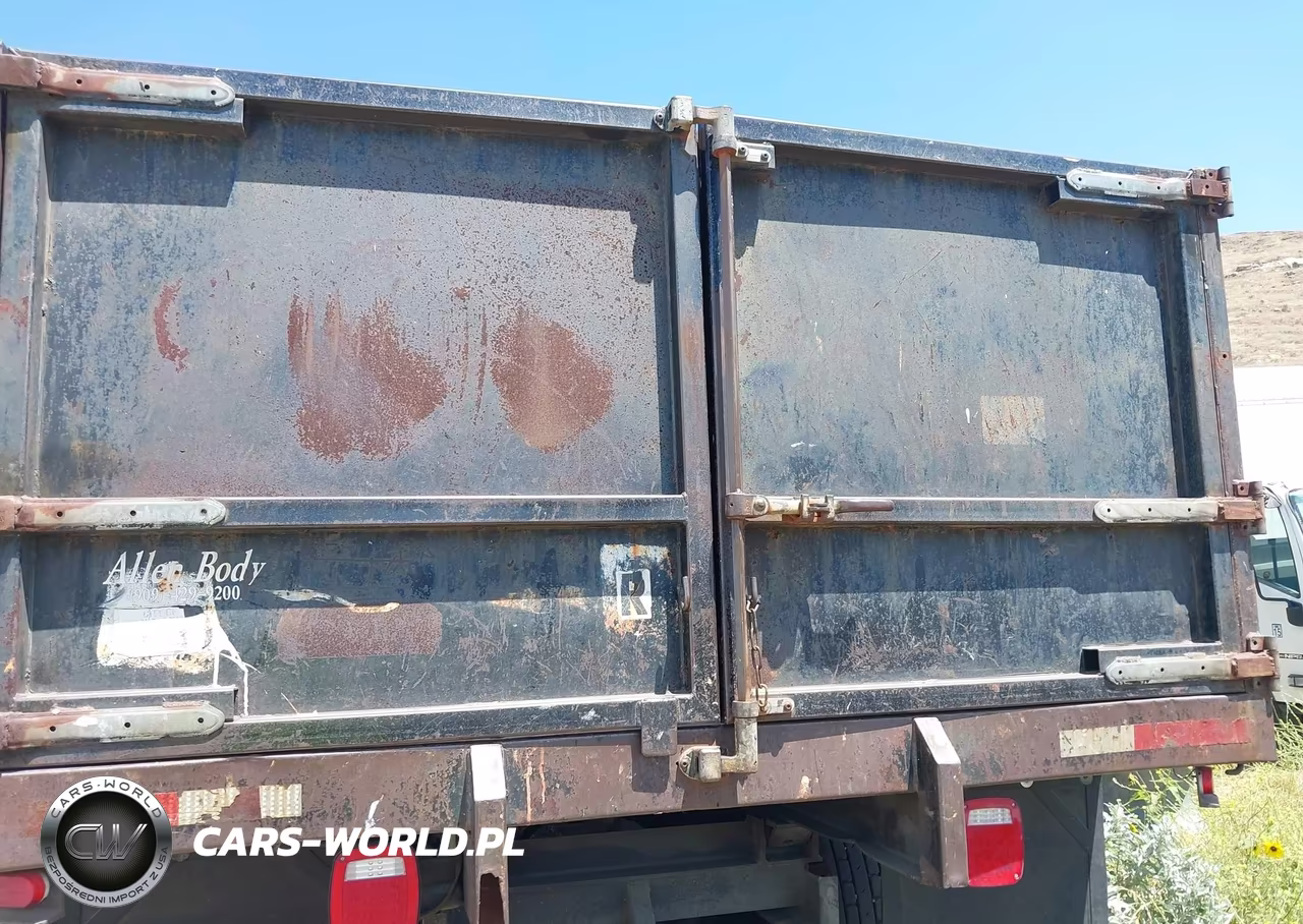 1998 Ford F700 VIN:1FDNF70J4WVA19390 - 19