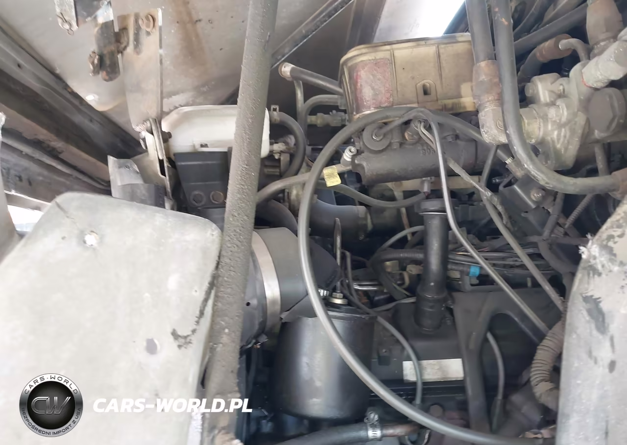 1998 Ford F700 VIN:1FDNF70J4WVA19390 - 9