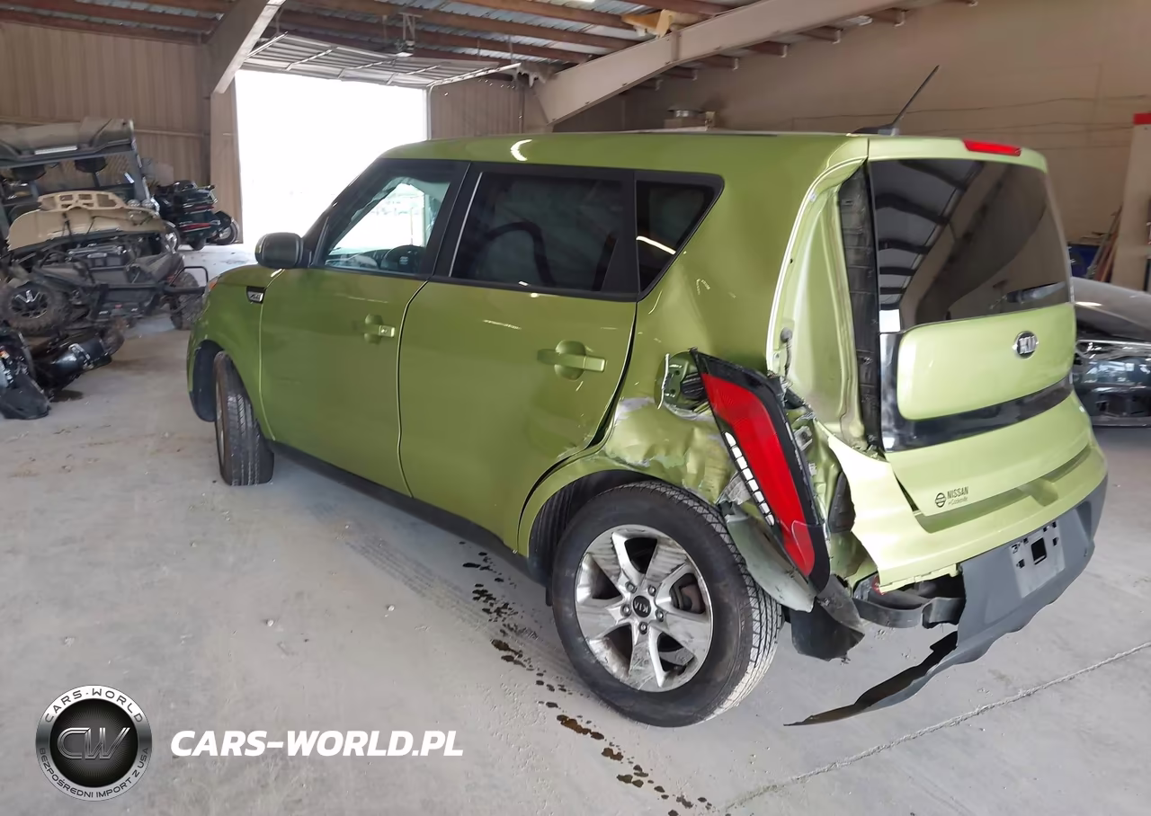 2018 Kia Soul ! VIN:KNDJN2A21J7899929 - 3