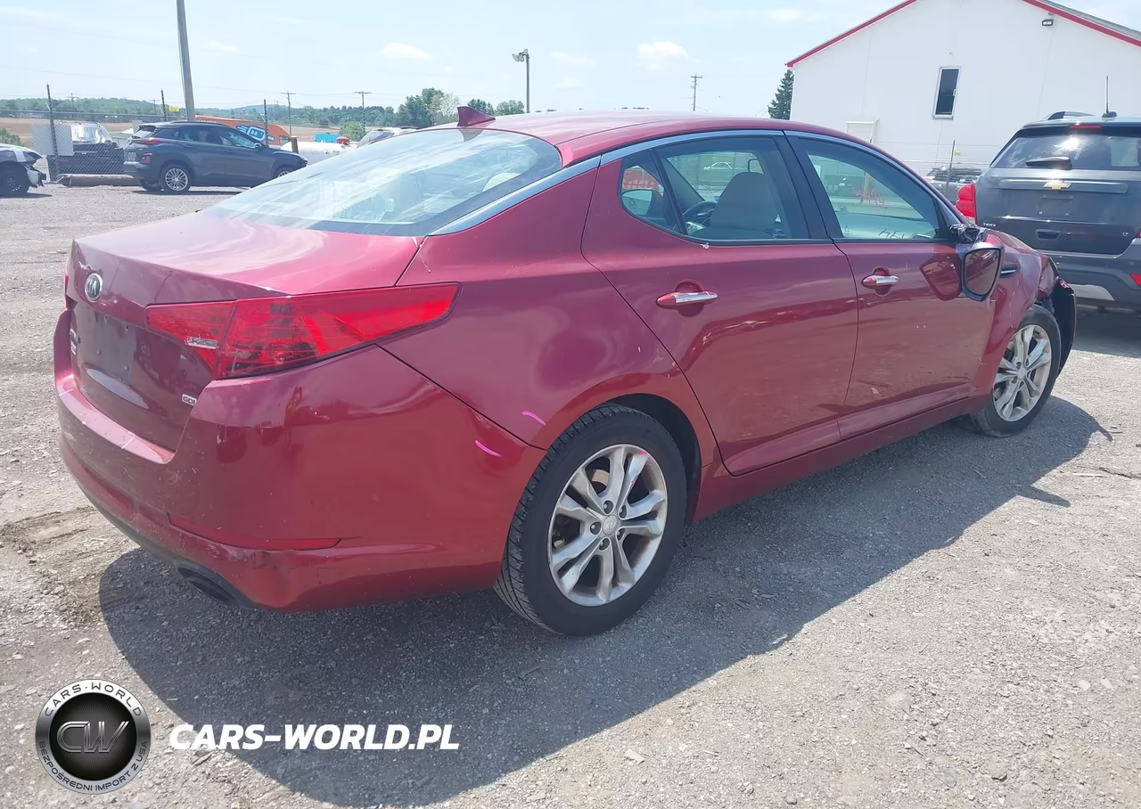 2013 Kia Optima Lx VIN:5XXGM4A73DG225829 - 4