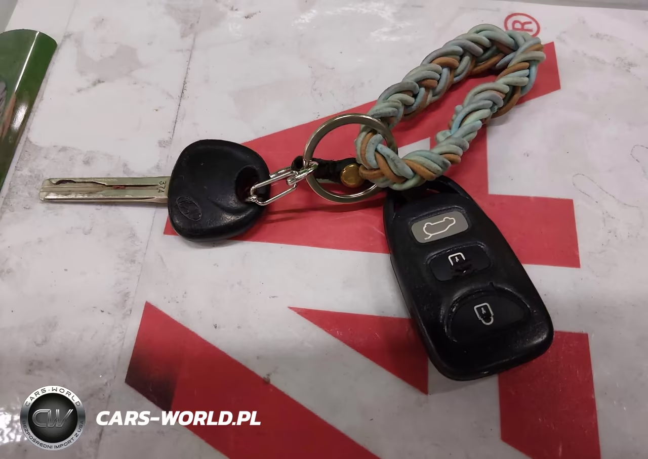 2010 Hyundai Elantra Touring Gls VIN:KMHDB8AE5AU053397 - 11