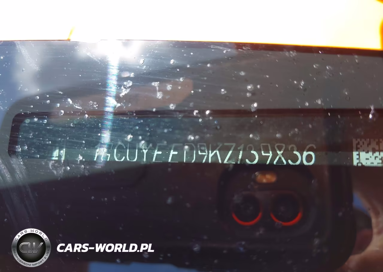 2019 Chevrolet Silverado 1500 Rst VIN:1GCUYEED9KZ139836 - 18