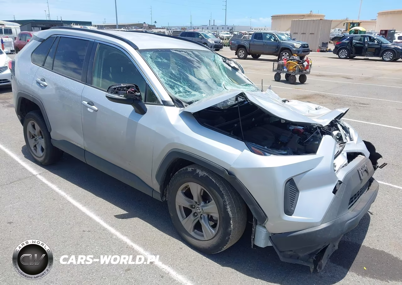 2024 Toyota Rav4 Xle – zdjęcie 1 z 18