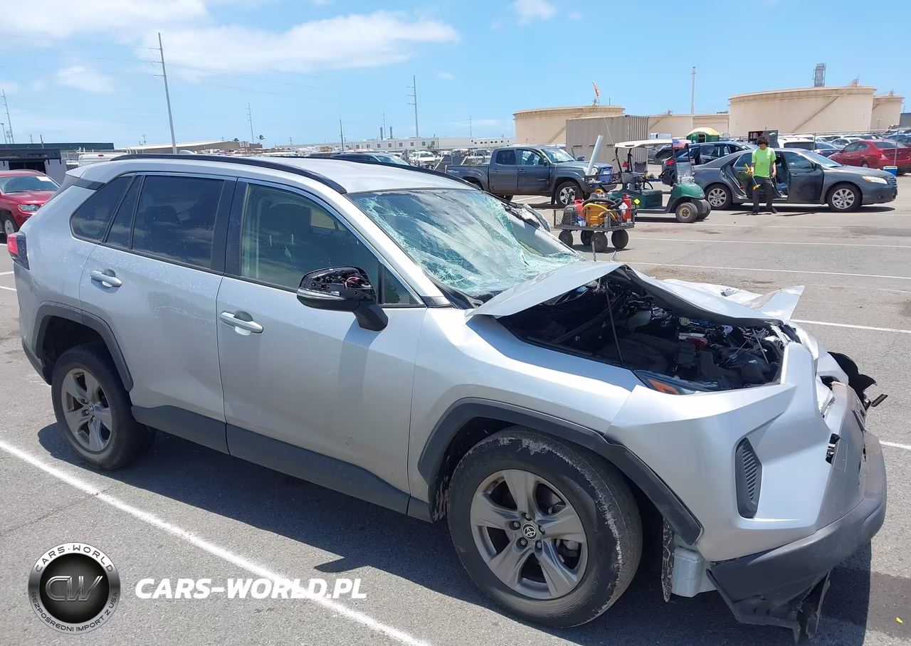 2024 Toyota Rav4 Xle VIN:JTMW1RFV5RJ030200 - 17