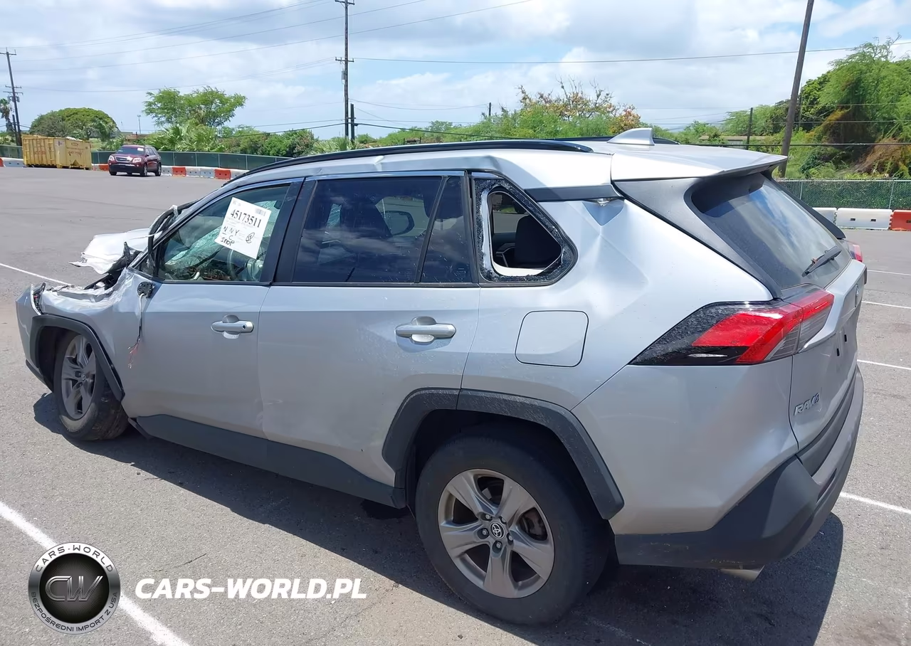 2024 Toyota Rav4 Xle VIN:JTMW1RFV5RJ030200 - 18