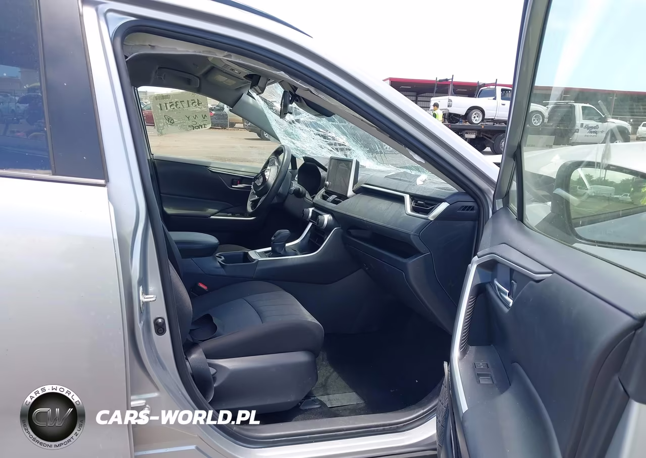 2024 Toyota Rav4 Xle VIN:JTMW1RFV5RJ030200 - 5
