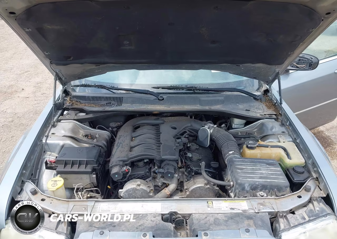2007 Chrysler 300 Touring VIN:2C3KA53G67H799823 - 10