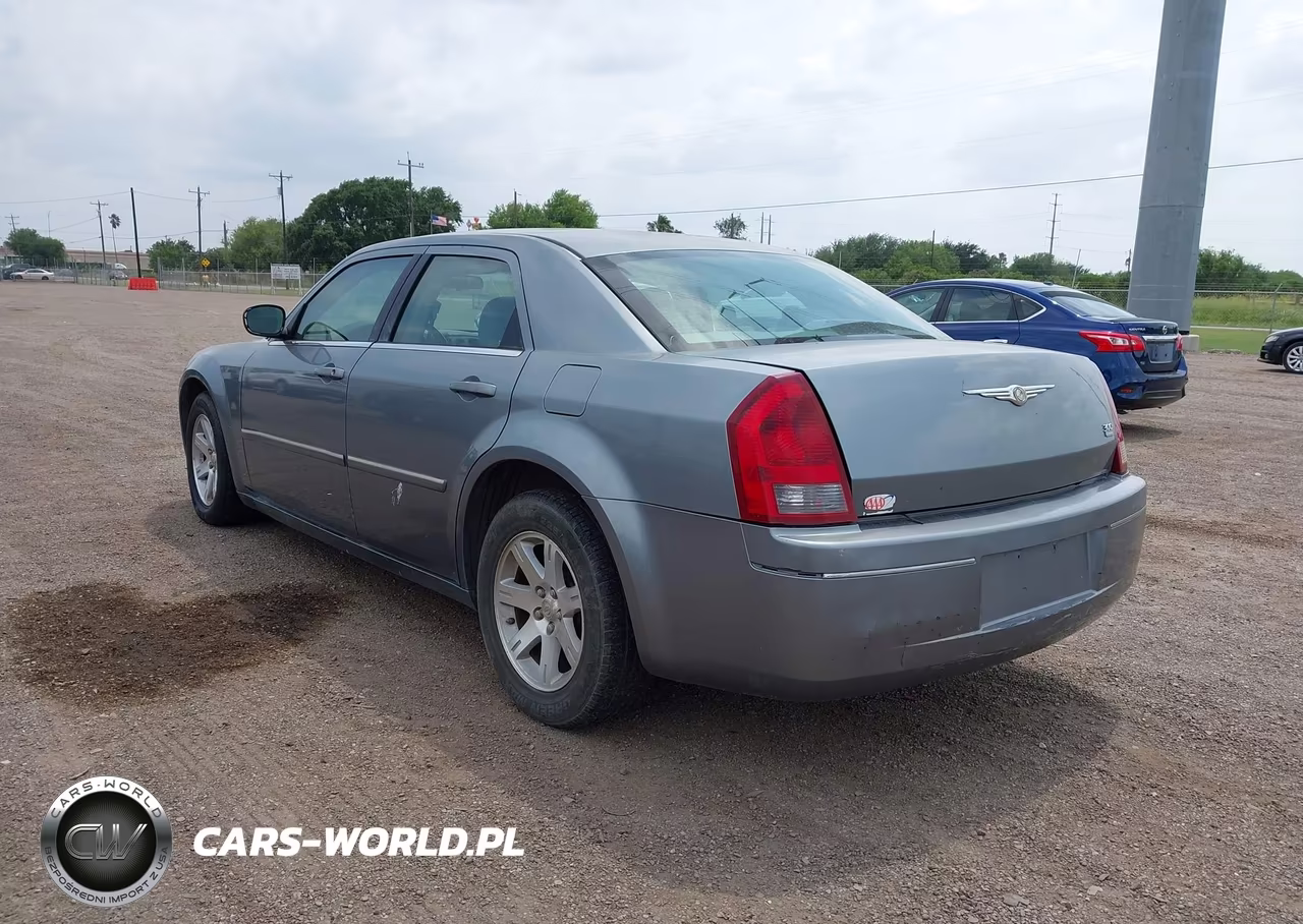 2007 Chrysler 300 Touring VIN:2C3KA53G67H799823 - 3