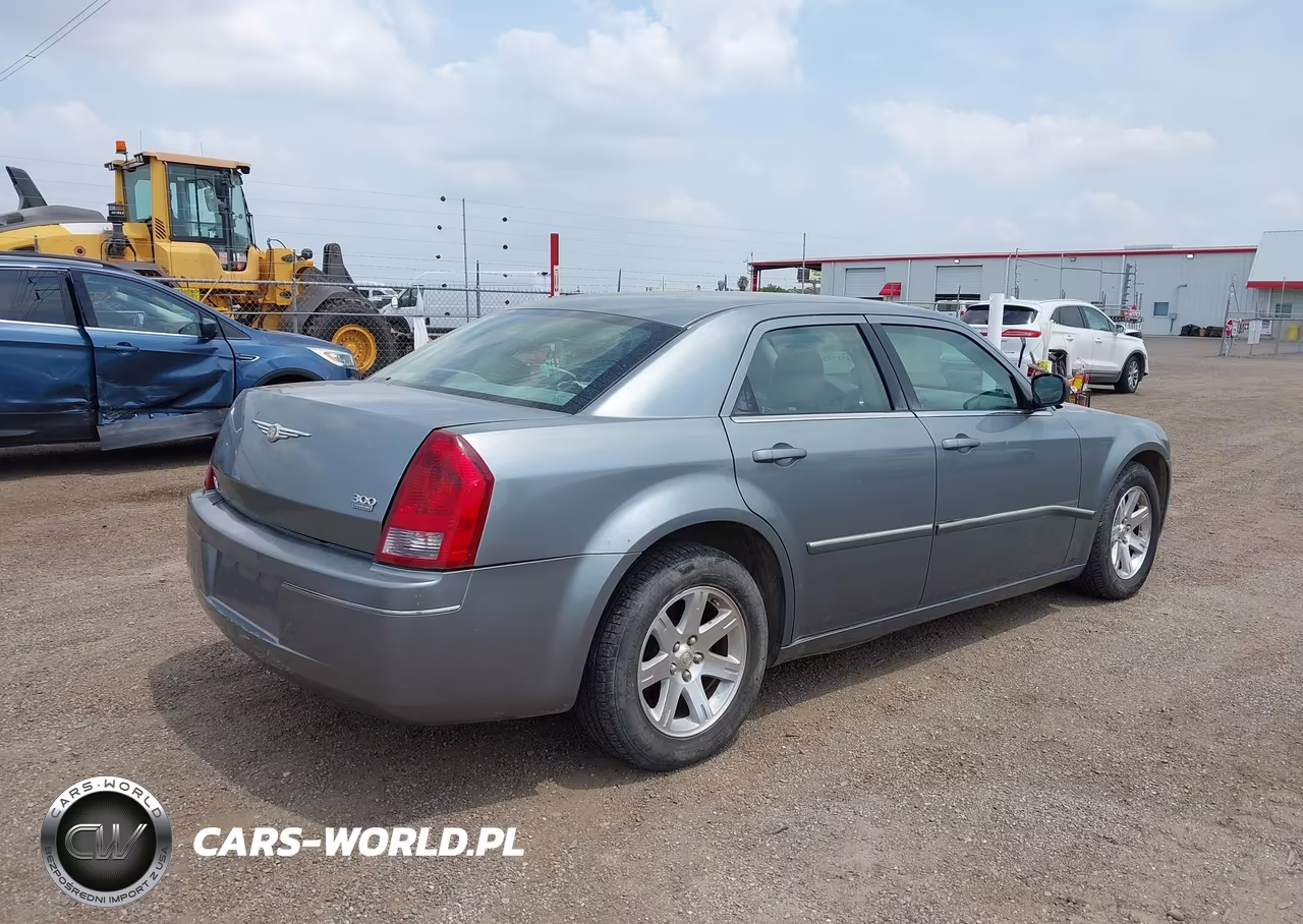 2007 Chrysler 300 Touring VIN:2C3KA53G67H799823 - 6