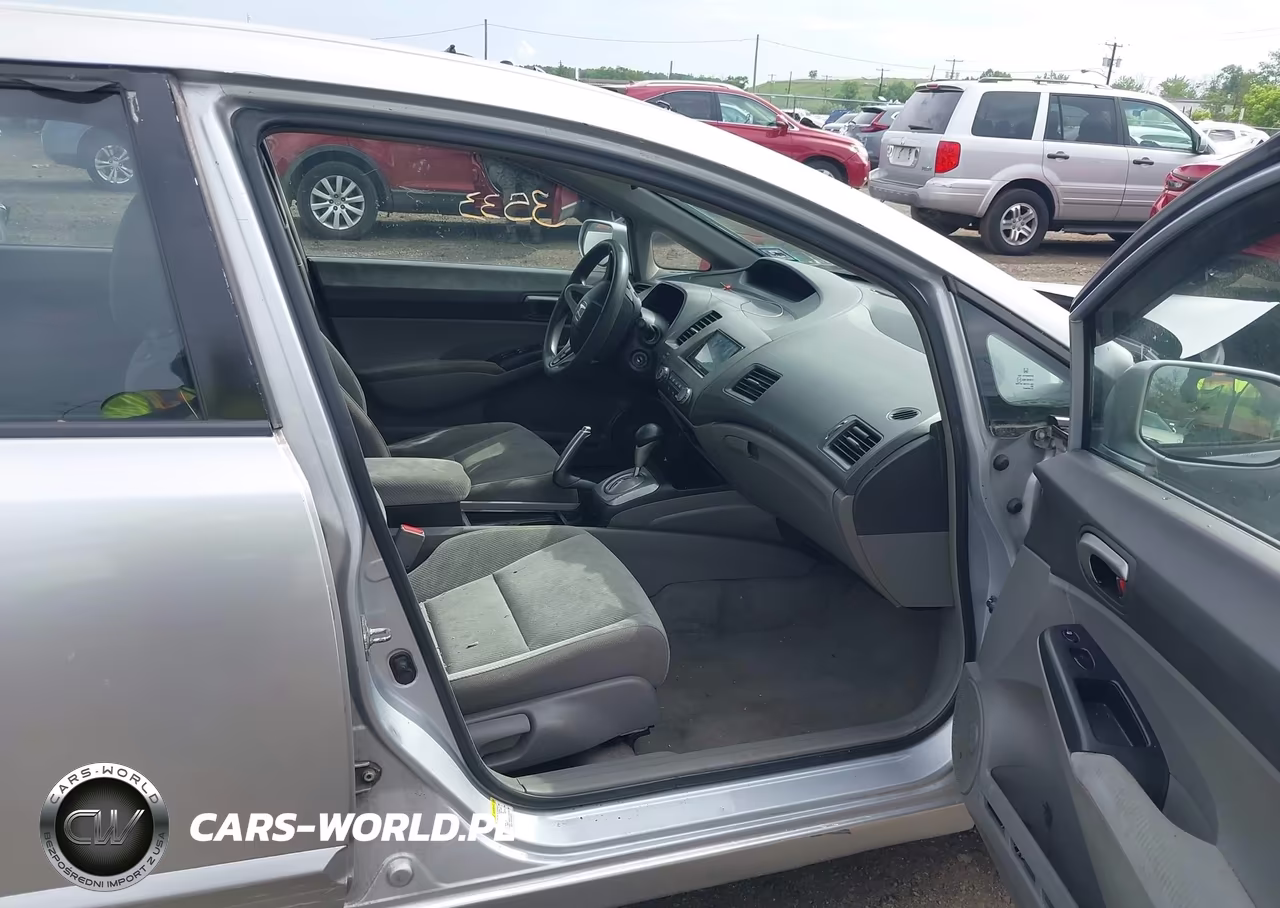 2010 Honda Civic Lx VIN:2HGFA1F50AH551995 - 5