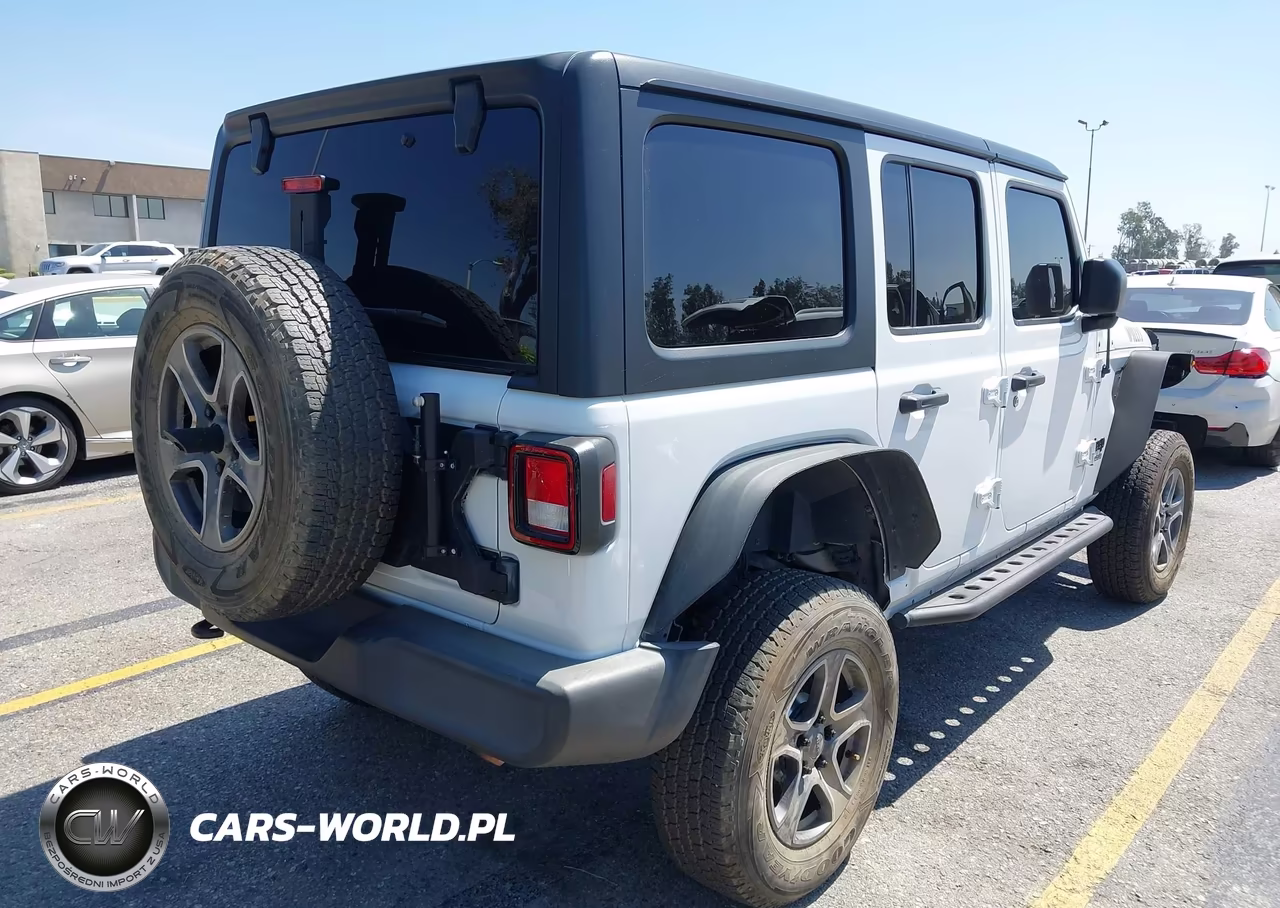 2021 Jeep Wrangler Unlimited Willys 4X4 VIN:1C4HJXDN7MW646525 - 4