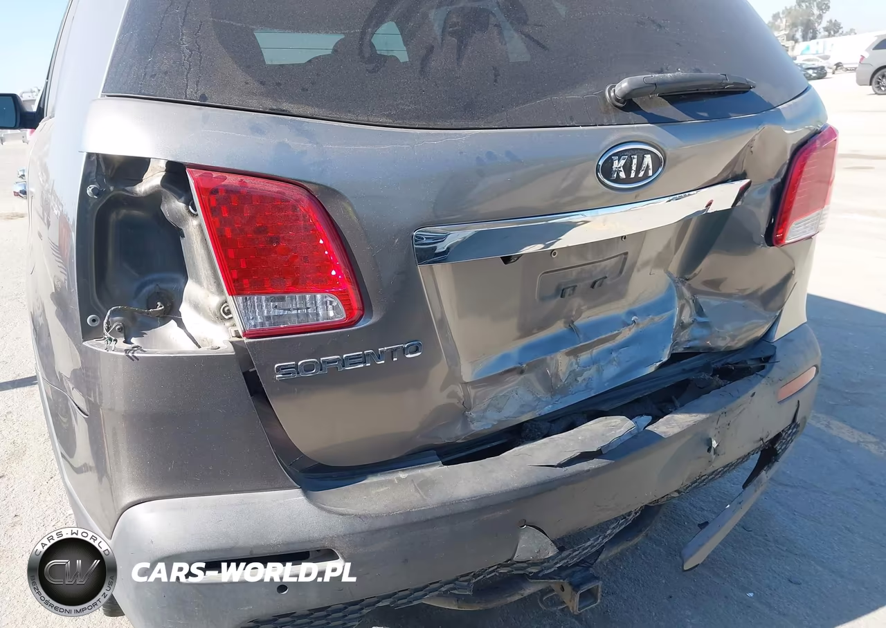 2011 Kia Sorento Lx VIN:5XYKT4A18BG098657 - 6