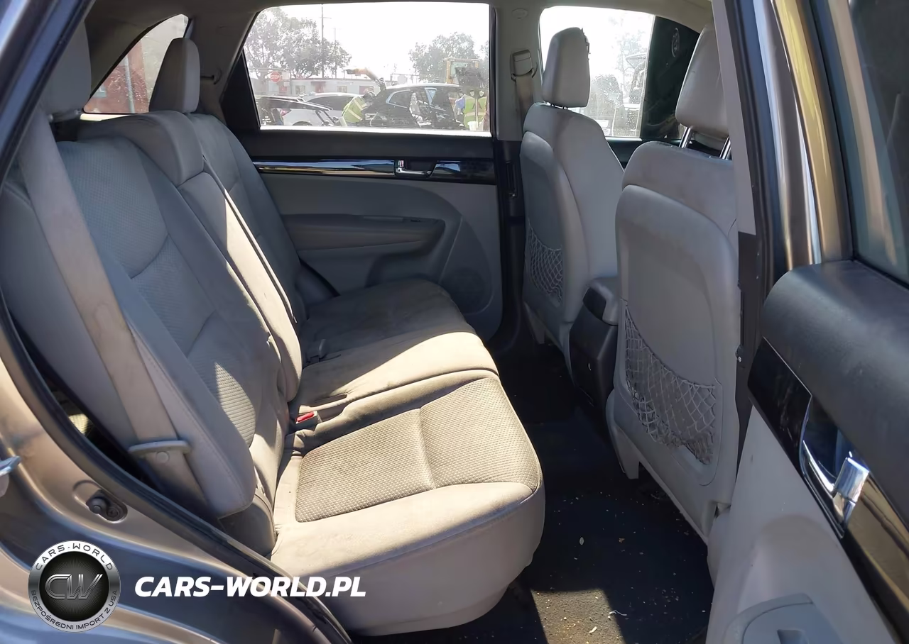 2011 Kia Sorento Lx VIN:5XYKT4A18BG098657 - 8