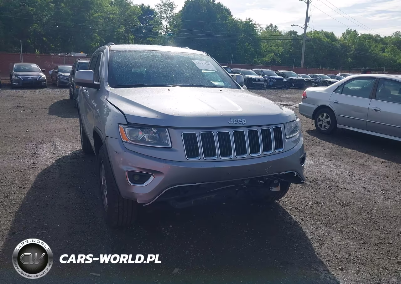 2015 Jeep Grand Cherokee Laredo VIN:1C4RJFAG1FC847801 - 17