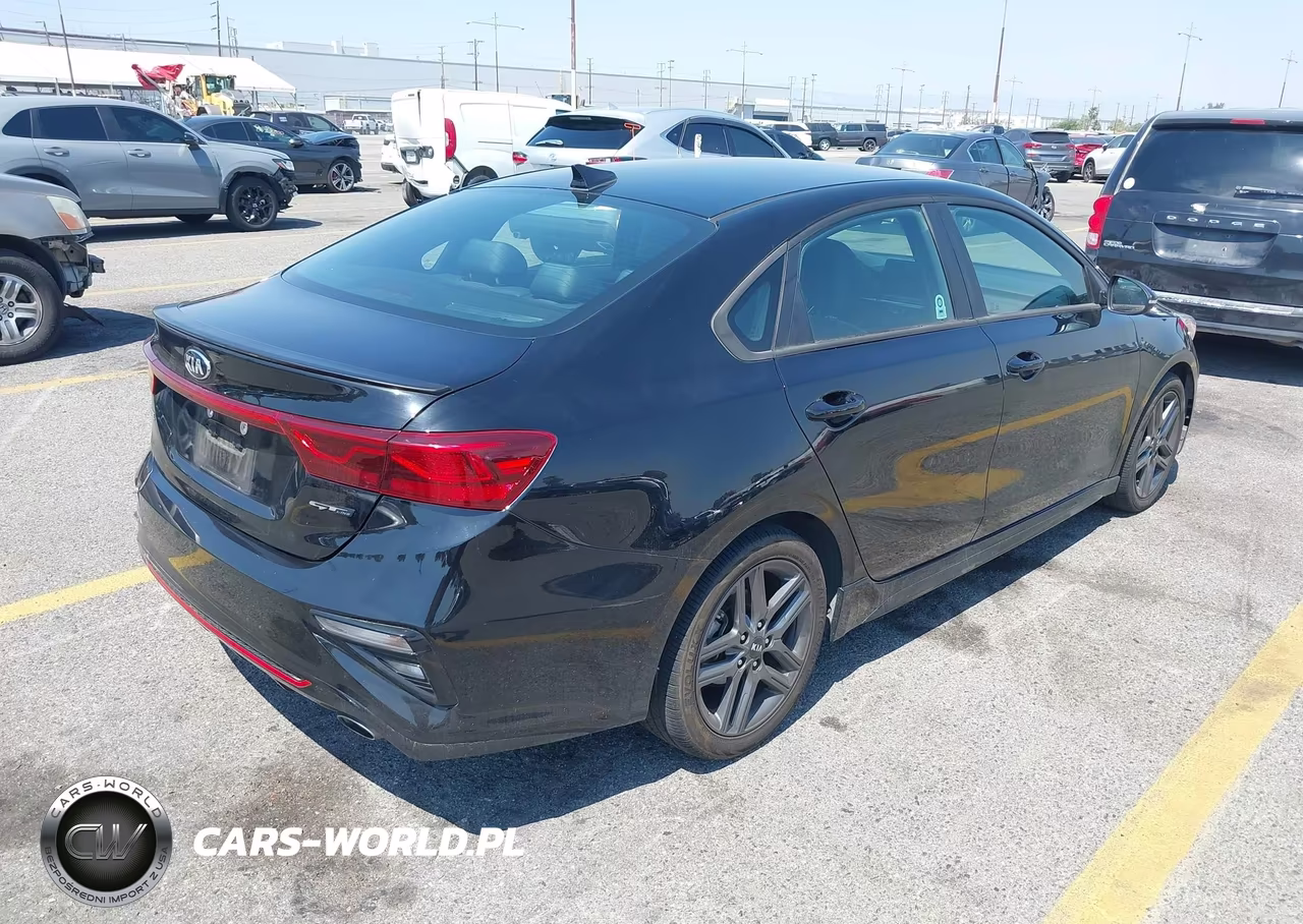 2020 Kia Forte Gt-Line VIN:3KPF34AD9LE228066 - 4