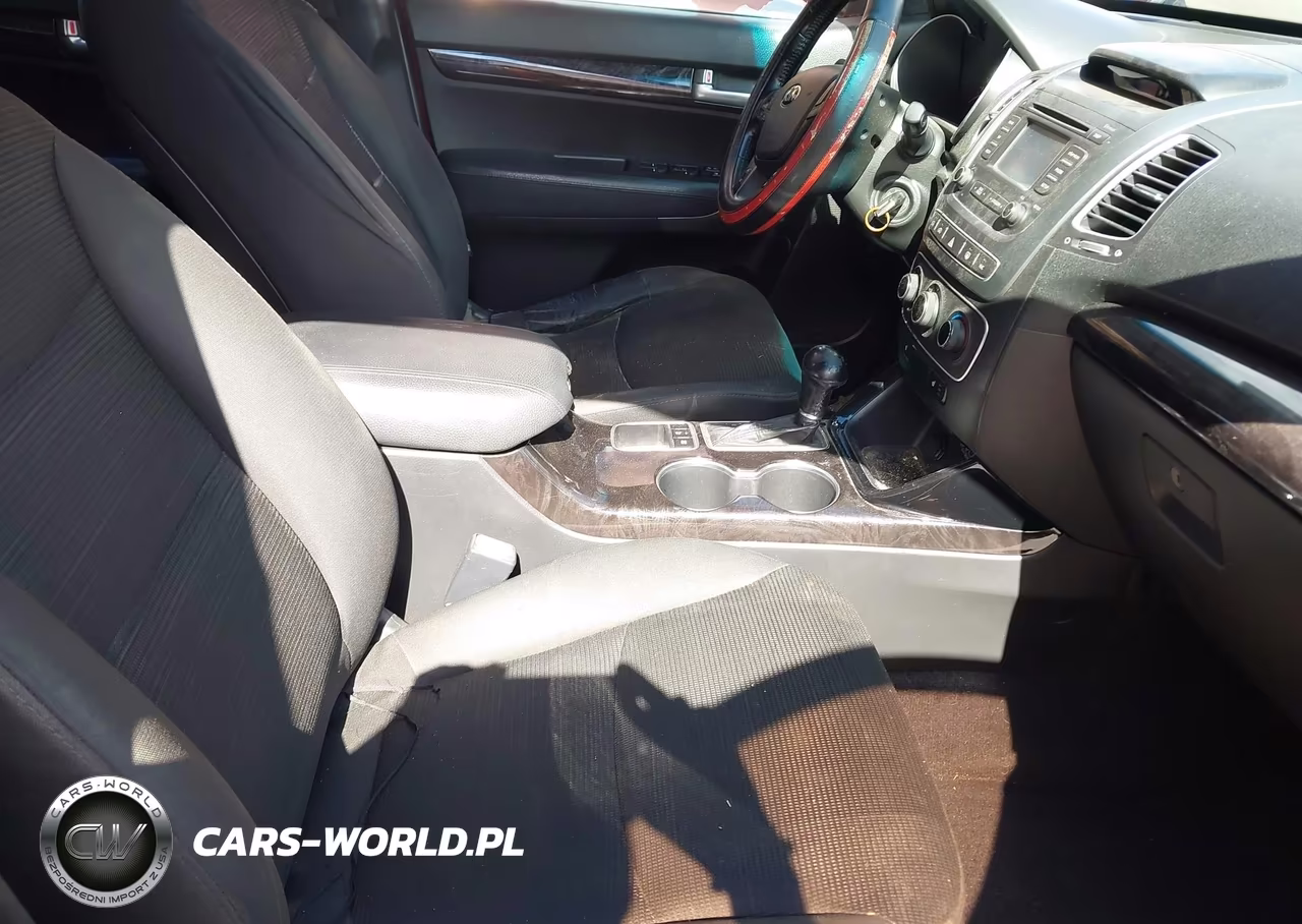 2014 Kia Sorento Lx VIN:5XYKT4A61EG444872 - 5